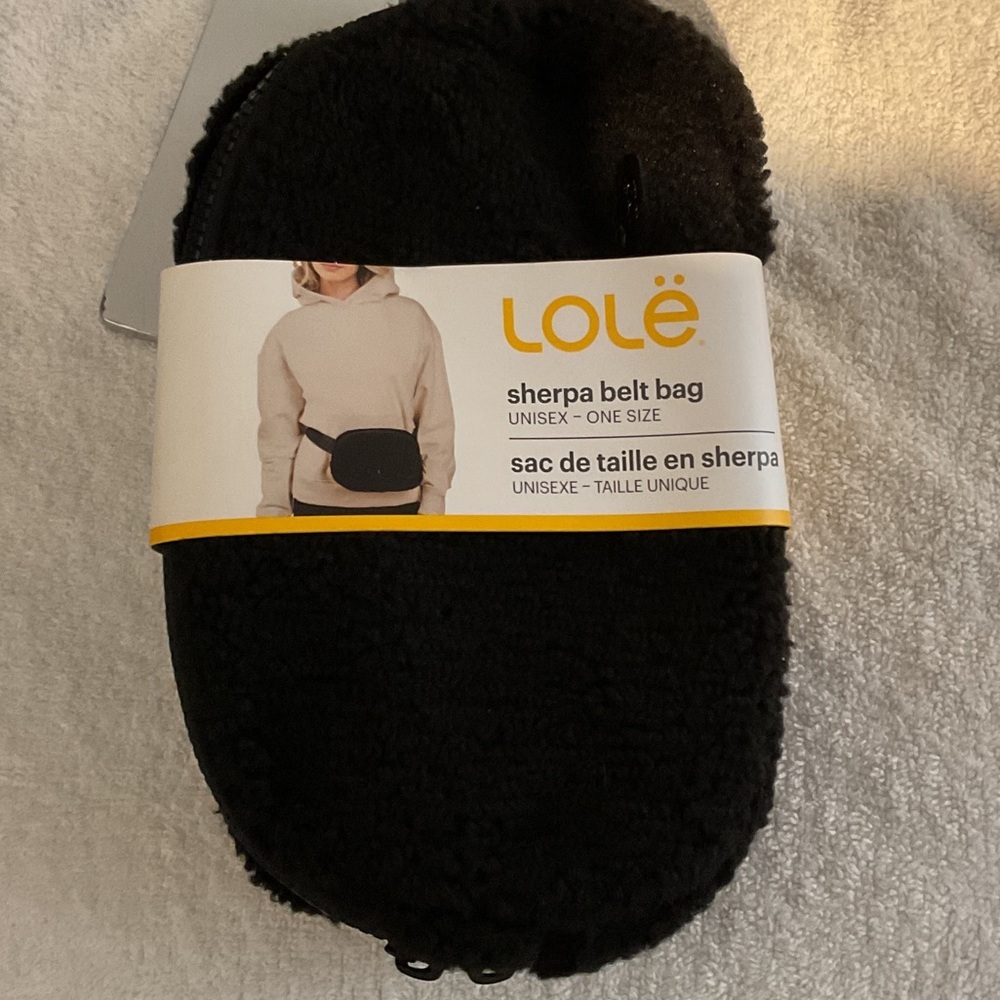 P452. Lole Black Sherpa Belt Bag